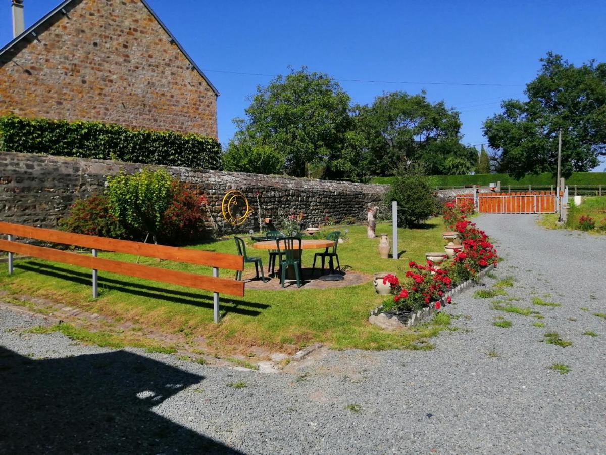 Bed and Breakfast Les Ch'Tis Normands Domjean Exteriér fotografie